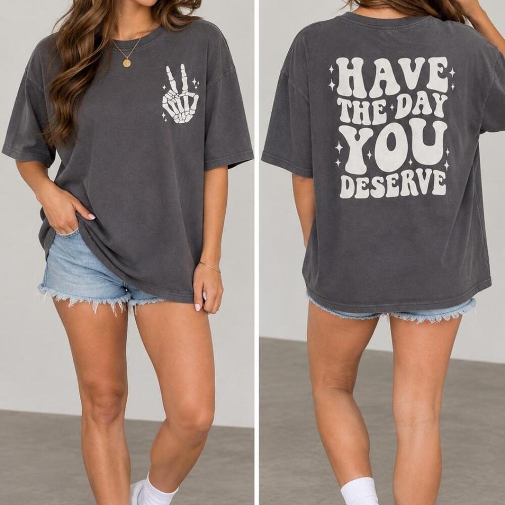 Gray skeleton hand graphic tee